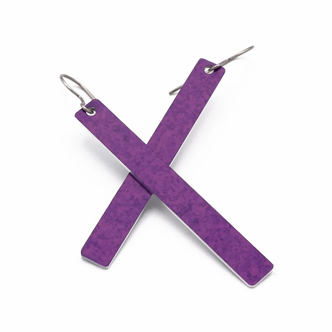 Purple color rod bar earrings by ColorUpLife.